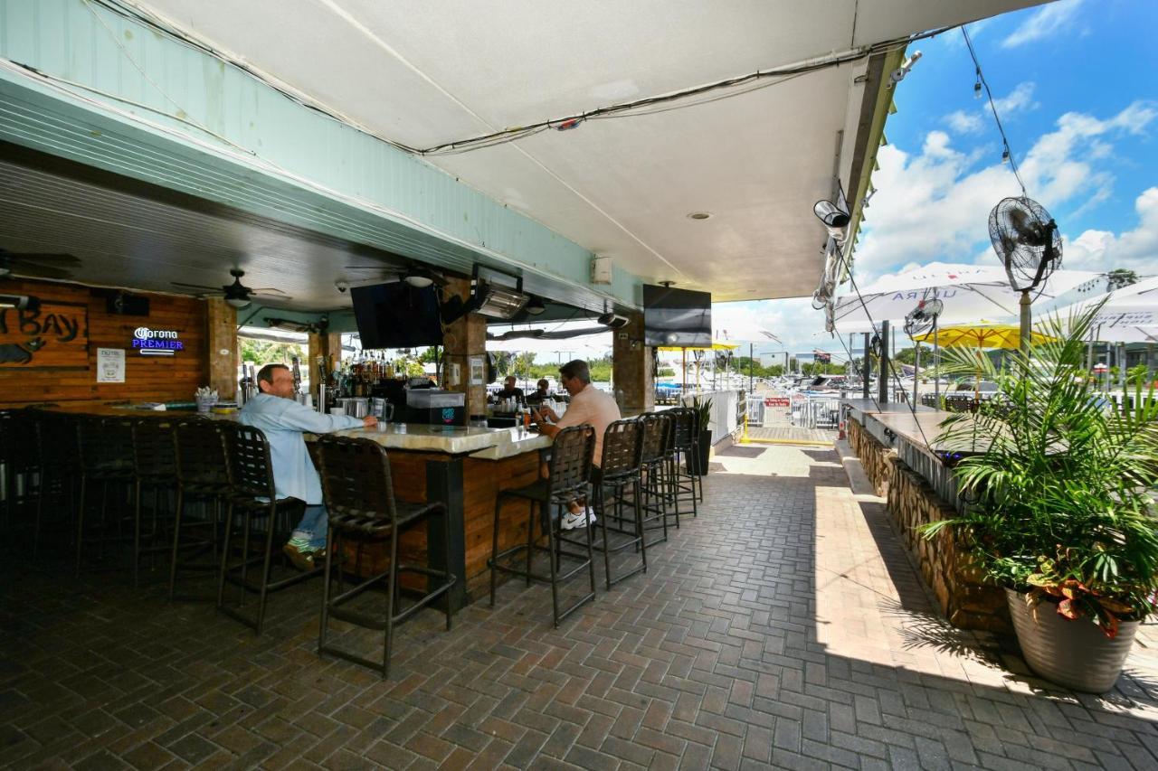 סרסוטה Remodeled, Huge Pool, Tiki Bar & Grill, Quiet Room מראה חיצוני תמונה